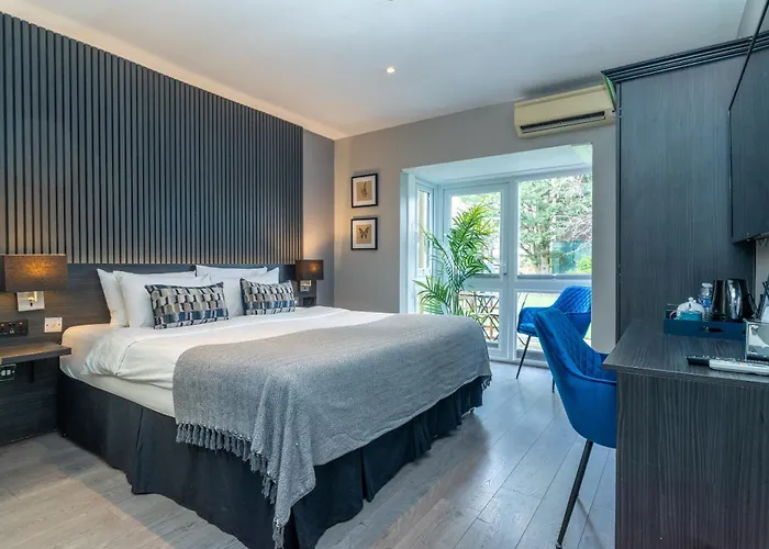 Croft Court Hotel Free Parking